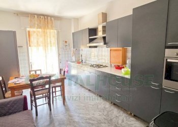 Foto 1 - Trilocale via Manzoni, Caserta - foto 1