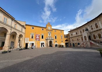 Foto 3 - Appartamento Piazza Del Popolo
28, Fermo - foto 3