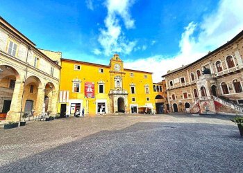 Foto 1 - Appartamento Piazza Del Popolo
28, Fermo - foto 1