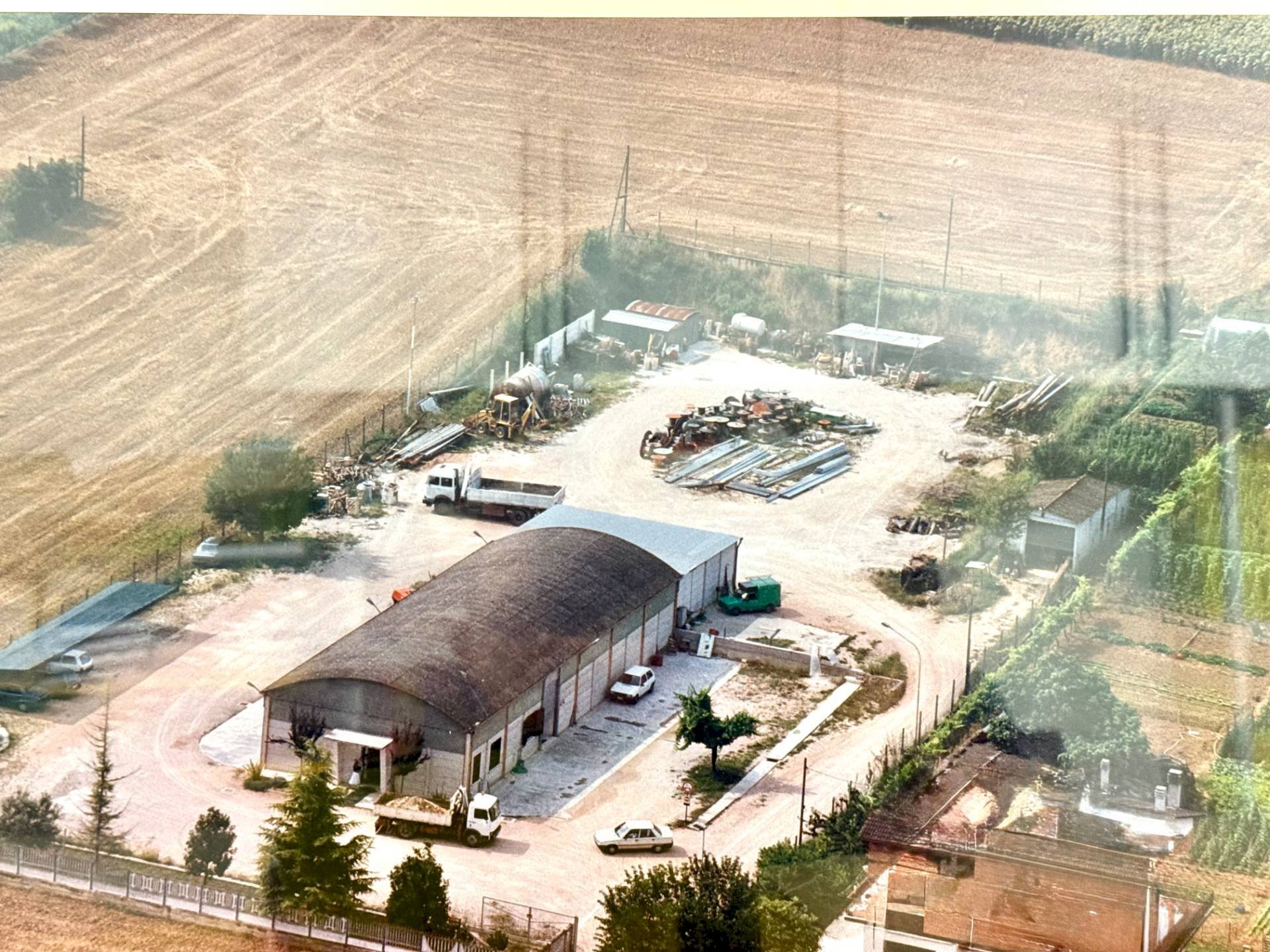 Foto 1 - Shed Ete Caldarette, Fermo - photo 1