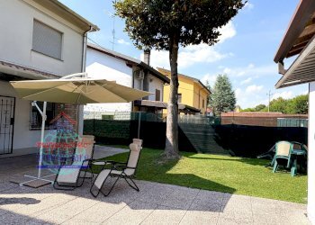 Foto 2 - Villa VIA ALBERO
 
8, Finale Emilia - photo 2
