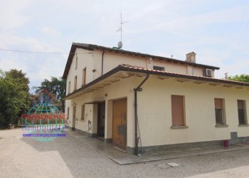 Foto 2 - Casa semi indipendente VIA RENO VECCHIO
 
9, Cento - foto 2
