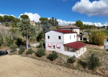 Foto 19 - Casa indipendente Contrada Fiastra, Ripe San Ginesio - foto 19