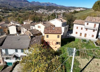 Foto 4 - Casa indipendente Via Villa Salvi, Amandola - foto 4