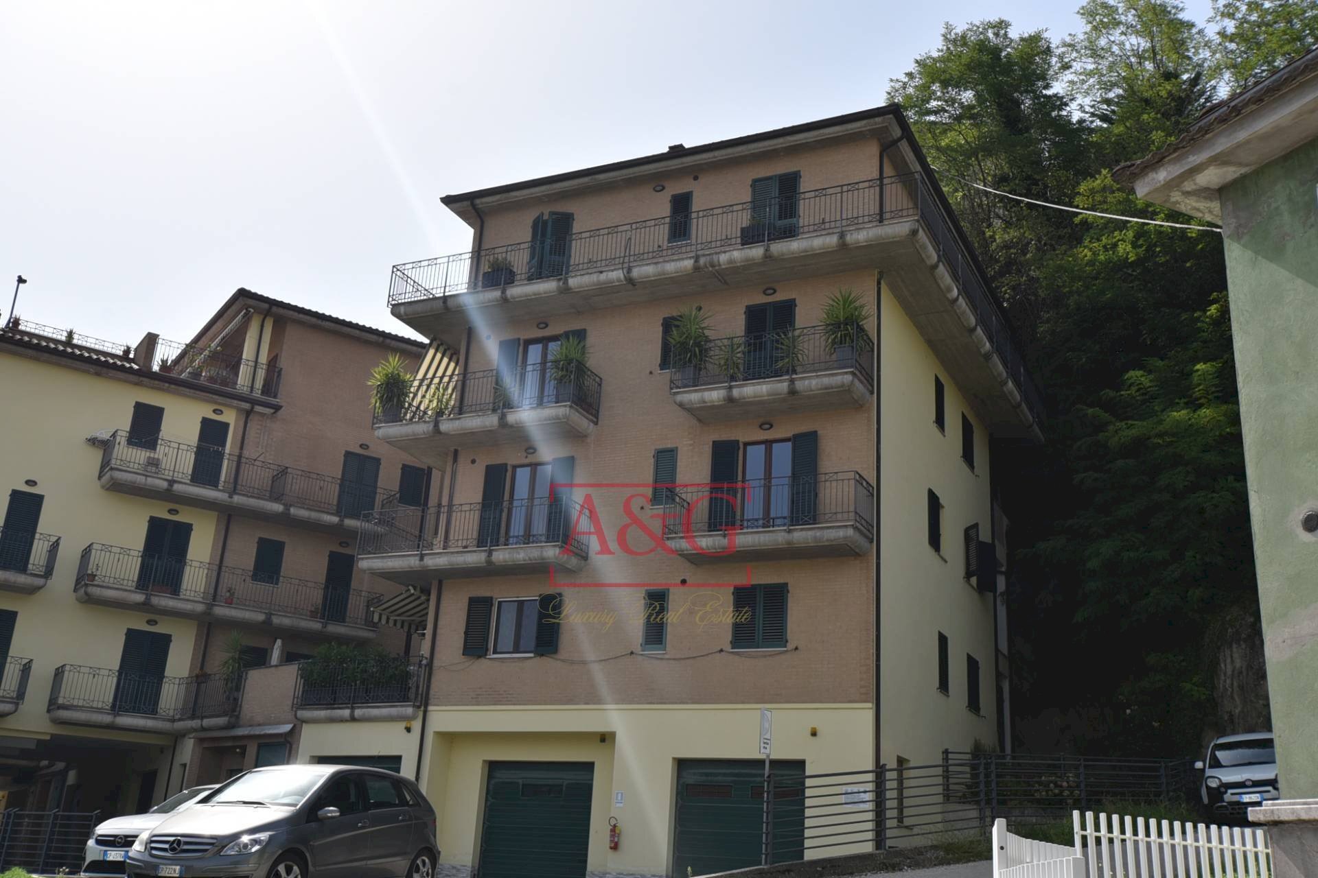 Foto 1 - Appartamento via Angelo Biondi
 
2, Amandola - foto 1