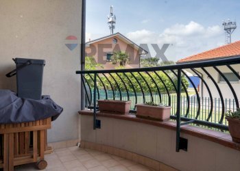Balcone - Appartamento via San Carlo
19, Bareggio - foto 6