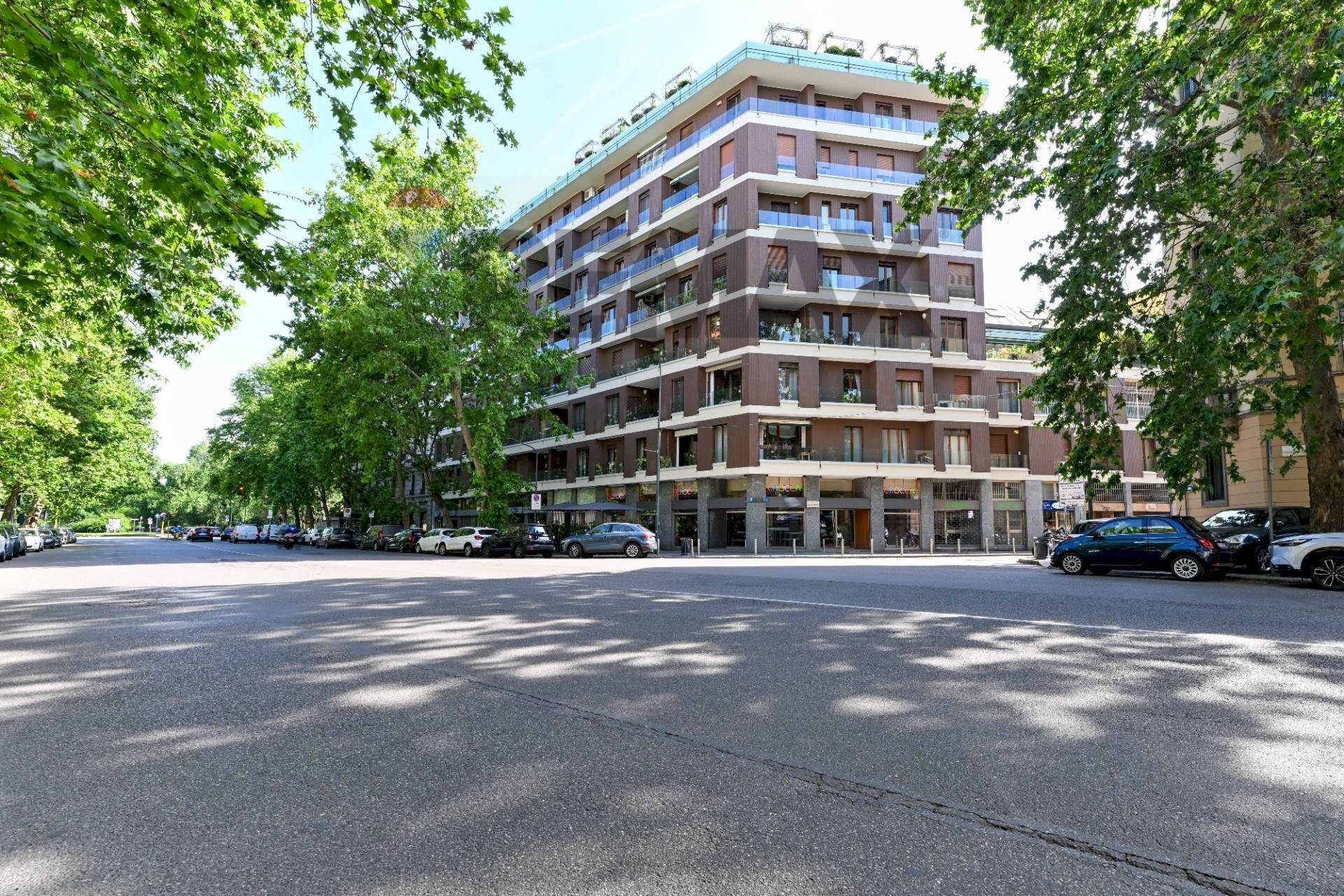 Edificio all\'aperto - Ufficio Via Francesco Melzi D'eril
3, Milano - foto 3