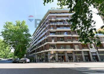 Edificio all\'aperto - Ufficio Via Francesco Melzi D'eril
3, Milano - foto 2