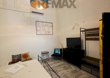 Camera / camera da letto - One-room apartment Via Nicolò Pisani
 
37, Bari - photo 3