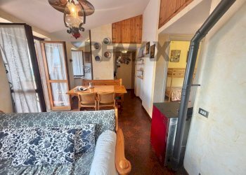 Sala da pranzo - Appartamento VIA PIRROTTA
 
3, Duno - foto 3