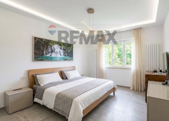 Camera / camera da letto - Villa Via Sassonia
 
3, Ferrera di Varese - foto 14