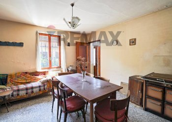 Sala da pranzo - Villa Via Sassonia
 
3, Ferrera di Varese - foto 19