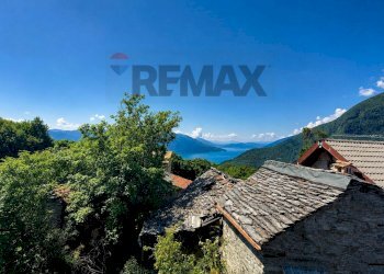 Vista delle montagne - Casa indipendente Via Cecilia Coretta
 
3, Trarego Viggiona - foto 1