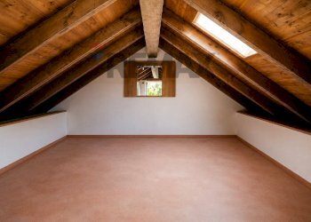 Stanza vuota - Casa indipendente Via Cecilia Coretta
 
3, Trarego Viggiona - foto 10
