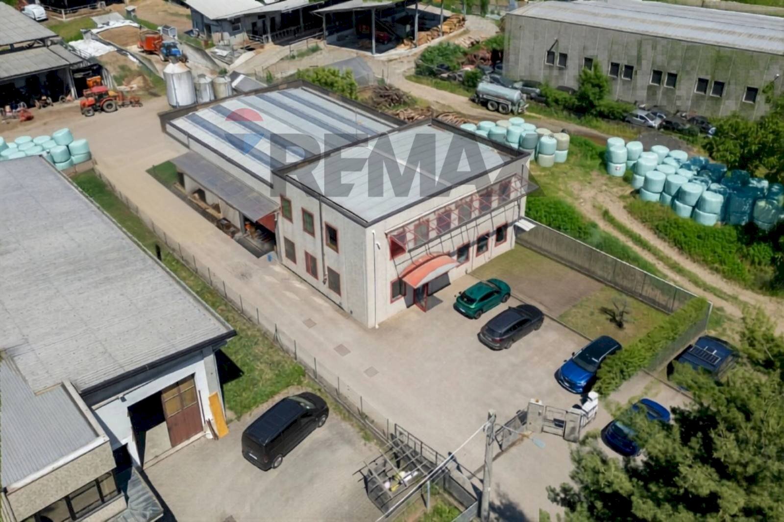 Edificio all\'aperto - Capannone VIA BASSI
 
6, Arcisate - foto 1