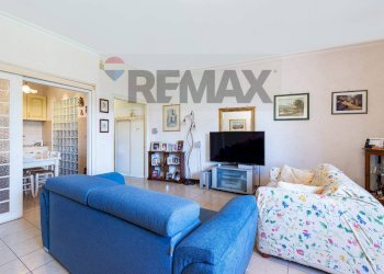 Soggiorno - Four-room apartment Largo Efestione
13, Roma - photo 6