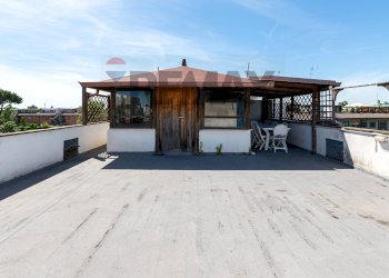 Terrazza - Four-room apartment Largo Efestione
13, Roma - photo 25