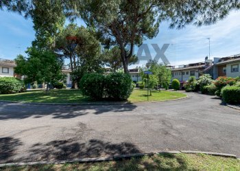 Giardino - Four-room apartment Largo Efestione
13, Roma - photo 31