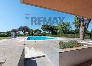 Piscina - Four-room apartment Largo Efestione
13, Roma - photo 34