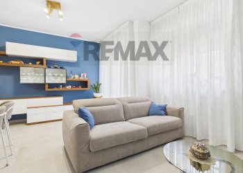Soggiorno - Four-room apartment Via Togliatti
 
57, Lacchiarella - photo 4