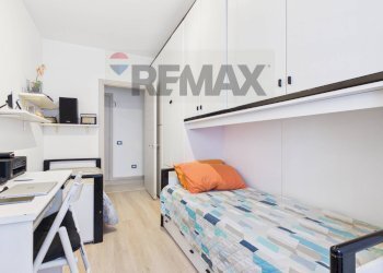 Camera / camera da letto - Four-room apartment Via Togliatti
 
57, Lacchiarella - photo 12
