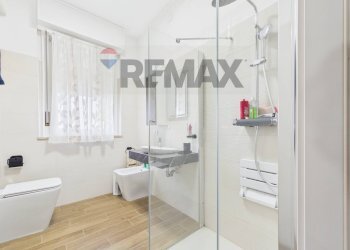 Bagno - Four-room apartment Via Togliatti
 
57, Lacchiarella - photo 16
