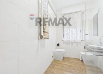 Bagno - Four-room apartment Via Togliatti
 
57, Lacchiarella - photo 18