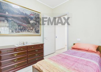 Camera / camera da letto - Four-room apartment Via Togliatti
 
57, Lacchiarella - photo 24