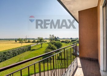 Balcone - Three-room apartment Via S. Bartolomeo
 
10, Vellezzo Bellini - photo 24