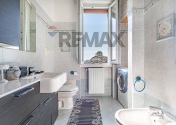 Bagno - Three-room apartment Via S. Bartolomeo
 
10, Vellezzo Bellini - photo 26