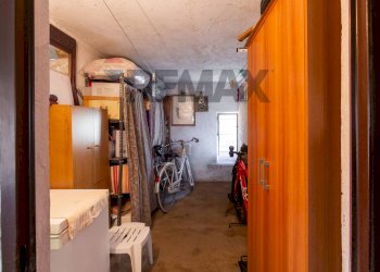Cantina - Three-room apartment Via S. Bartolomeo
 
10, Vellezzo Bellini - photo 30