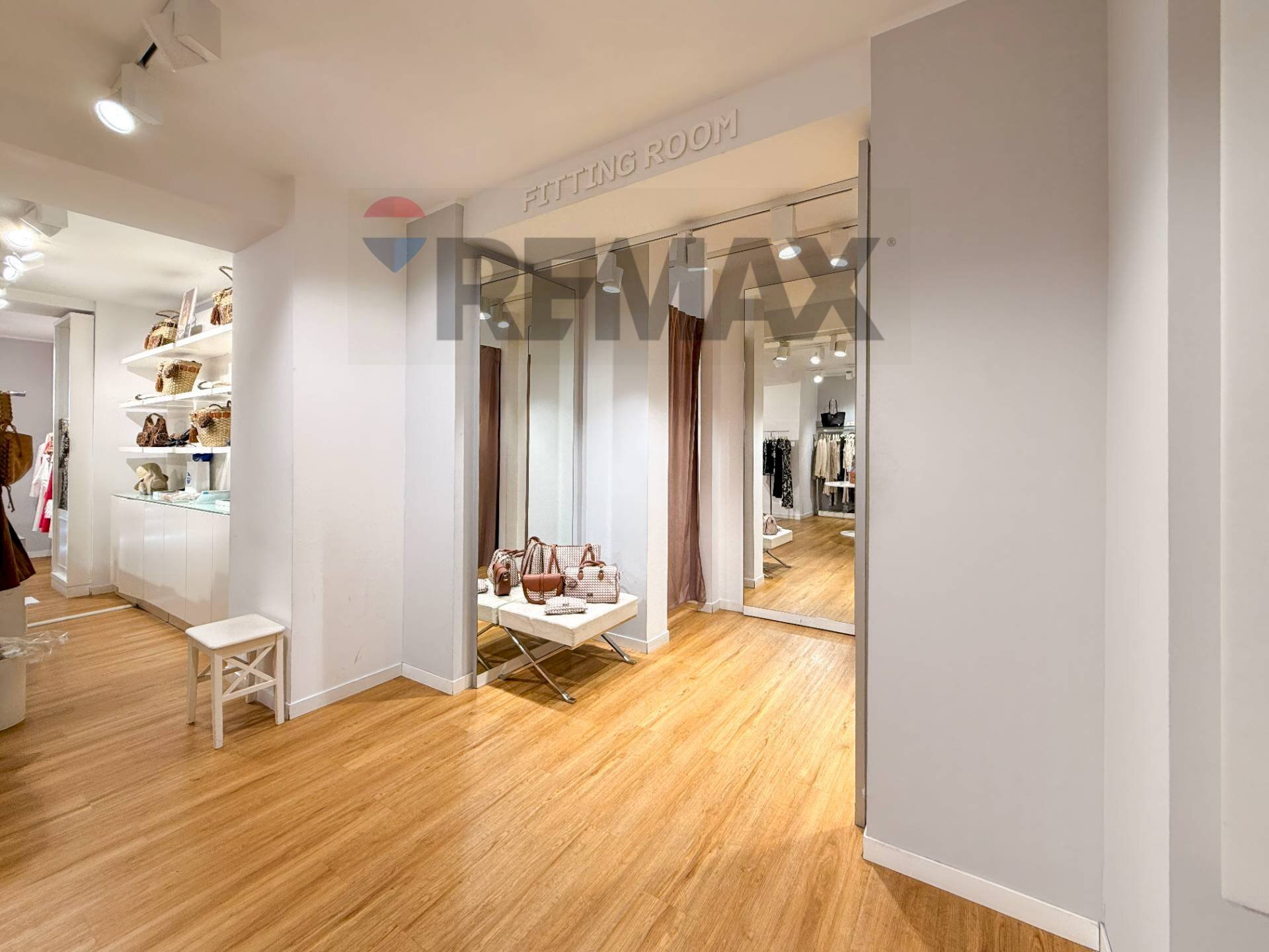 Hall / corridoio - Shop VIA SCIUTI
13, Palermo - photo 3