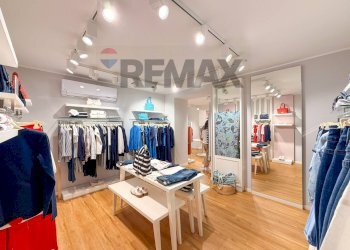 Cabina armadio - Shop VIA SCIUTI
13, Palermo - photo 21