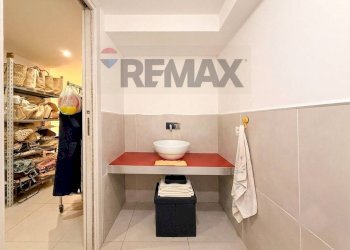 Bagno - Shop VIA SCIUTI
13, Palermo - photo 25