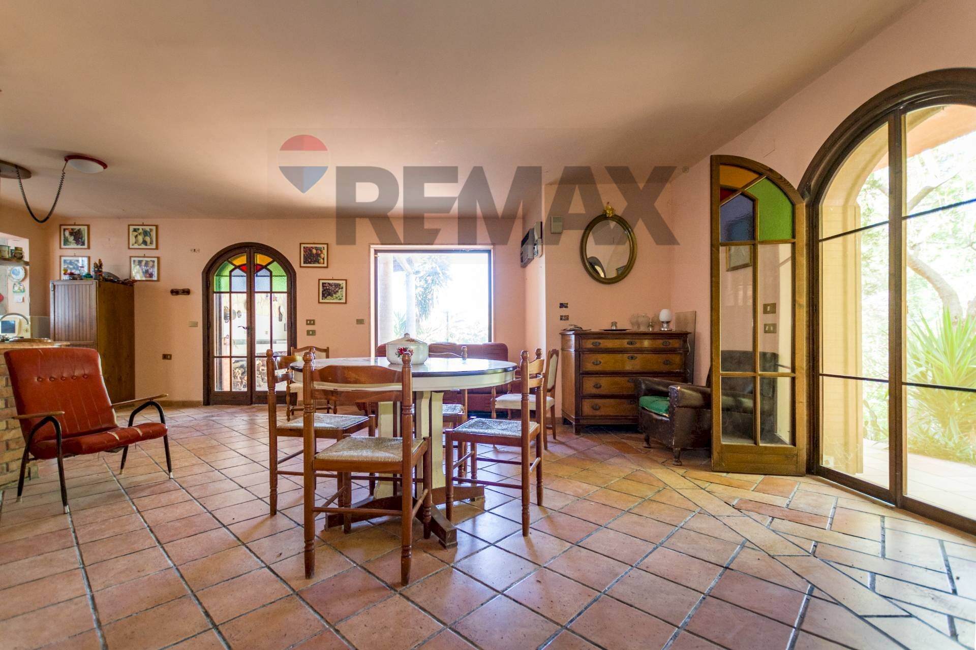 Sala da pranzo - Villa contrada accia
snc, Ventimiglia di Sicilia - photo 2