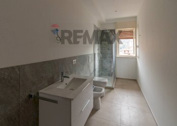 Bagno - Quadrilocale via Trapani Pescia
61/a, Palermo - foto 3