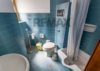 Bagno - Independent house Via Cristoforo Grisanti
 
32, Isnello - photo 12