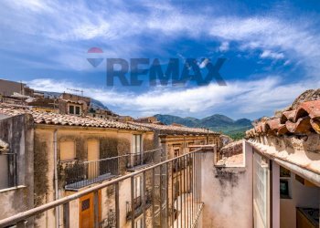 Balcone - Independent house Via Cristoforo Grisanti
 
32, Isnello - photo 19