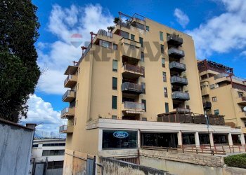 Edificio all\'aperto - Four-room apartment Via città di Palermo
 
169, Bagheria - photo 22