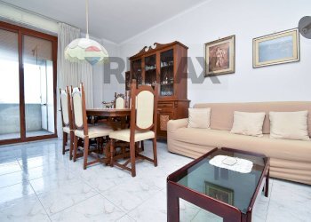 Sala da pranzo - Appartamento Via Del Rotolo
 
44-46, Catania - foto 8
