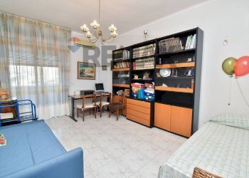 Soggiorno - Appartamento Via Del Rotolo
 
44-46, Catania - foto 18