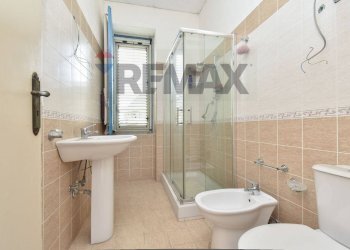 Bagno - Three-room apartment Piazza del Popolo
 
2, Lentini - photo 13