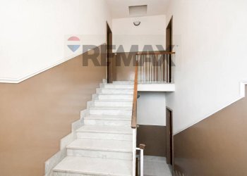 Scale - Three-room apartment Piazza del Popolo
 
2, Lentini - photo 31