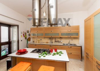 Cucina - Casa indipendente Via Santa Barbara
 
53/57, Catania - foto 8