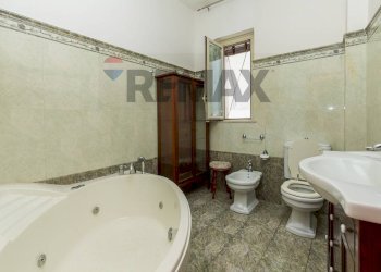 Bagno - Casa indipendente Via Santa Barbara
 
53/57, Catania - foto 31