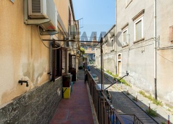 Balcone - Casa indipendente Via Santa Barbara
 
53/57, Catania - foto 40