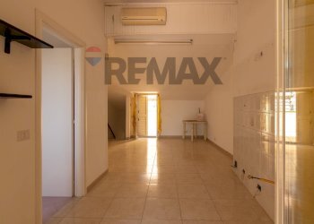 Stanza vuota - Casa semi indipendente via santa sofia
 
16, Caltagirone - foto 3