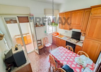 Cucina - Apartment Via Circumvallazione
 
239/A, Paterno - photo 13