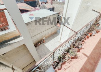 Balcone - Apartment Via Circumvallazione
 
239/A, Paterno - photo 16