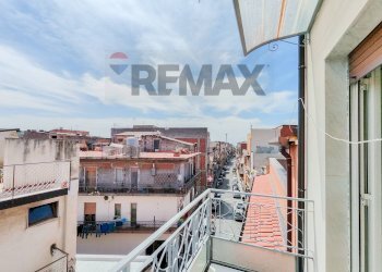 Balcone - Apartment Via Circumvallazione
 
239/A, Paterno - photo 33